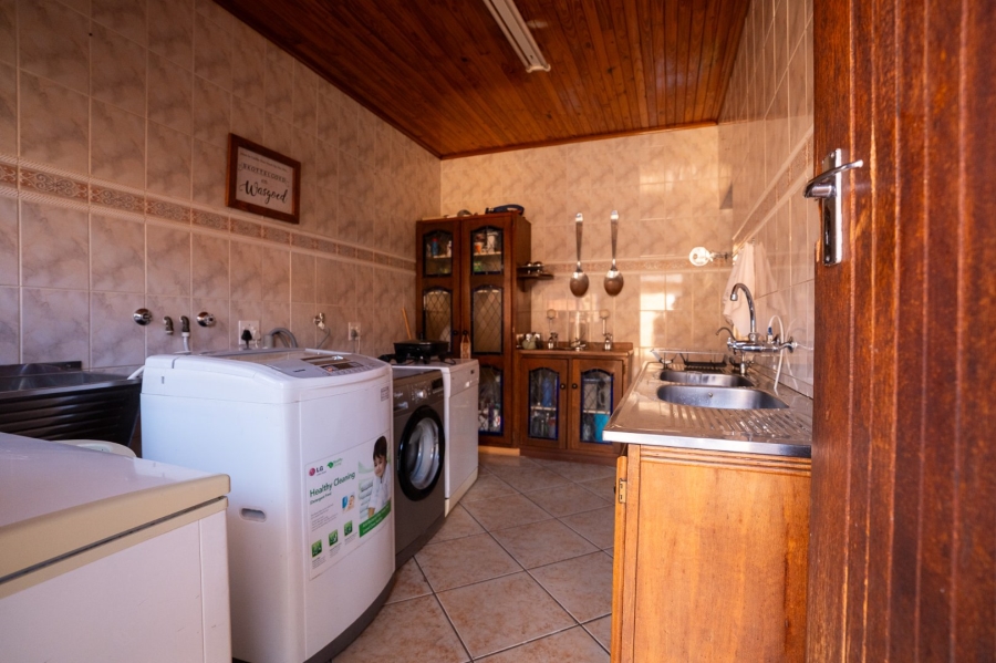 3 Bedroom Property for Sale in Flamwood North West